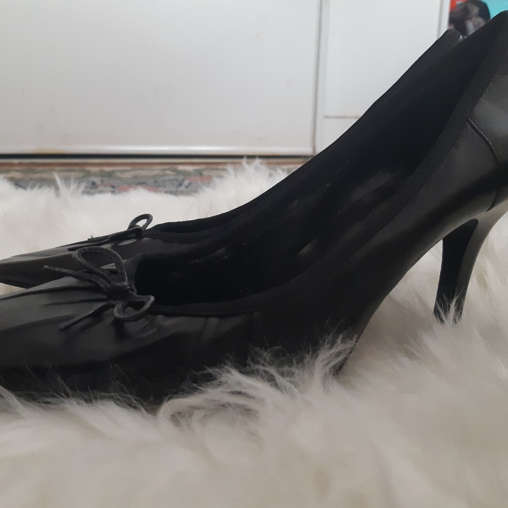 Very good condition heels